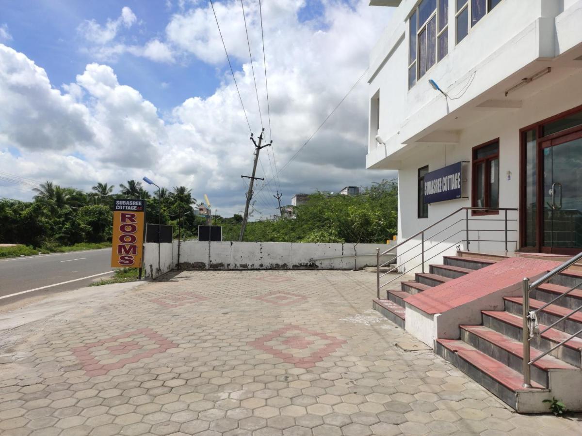 Subasree Cottage Tirunallar Exterior photo